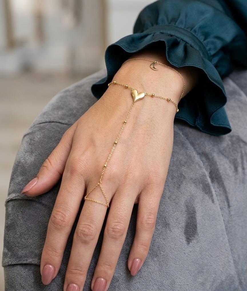 Gold Filled Oro Laminado Parisian Heart Hand Chain Bracelet