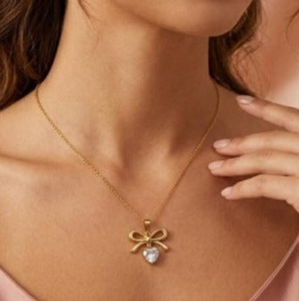 Elegant Bow Heart Pendant Necklace – Minimal Charm Jewelry